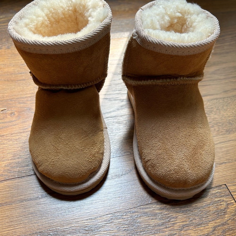 UGG sheepskin boot